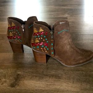 Naughty Monkey leather bootie